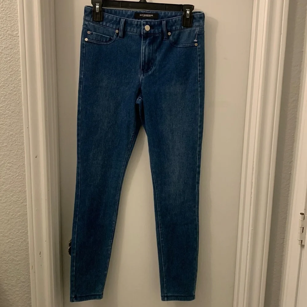 NWOT Liverpool Jean Company dark wash skinny jeans